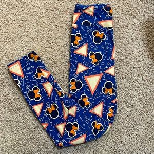 Woman’s Disney leggings
